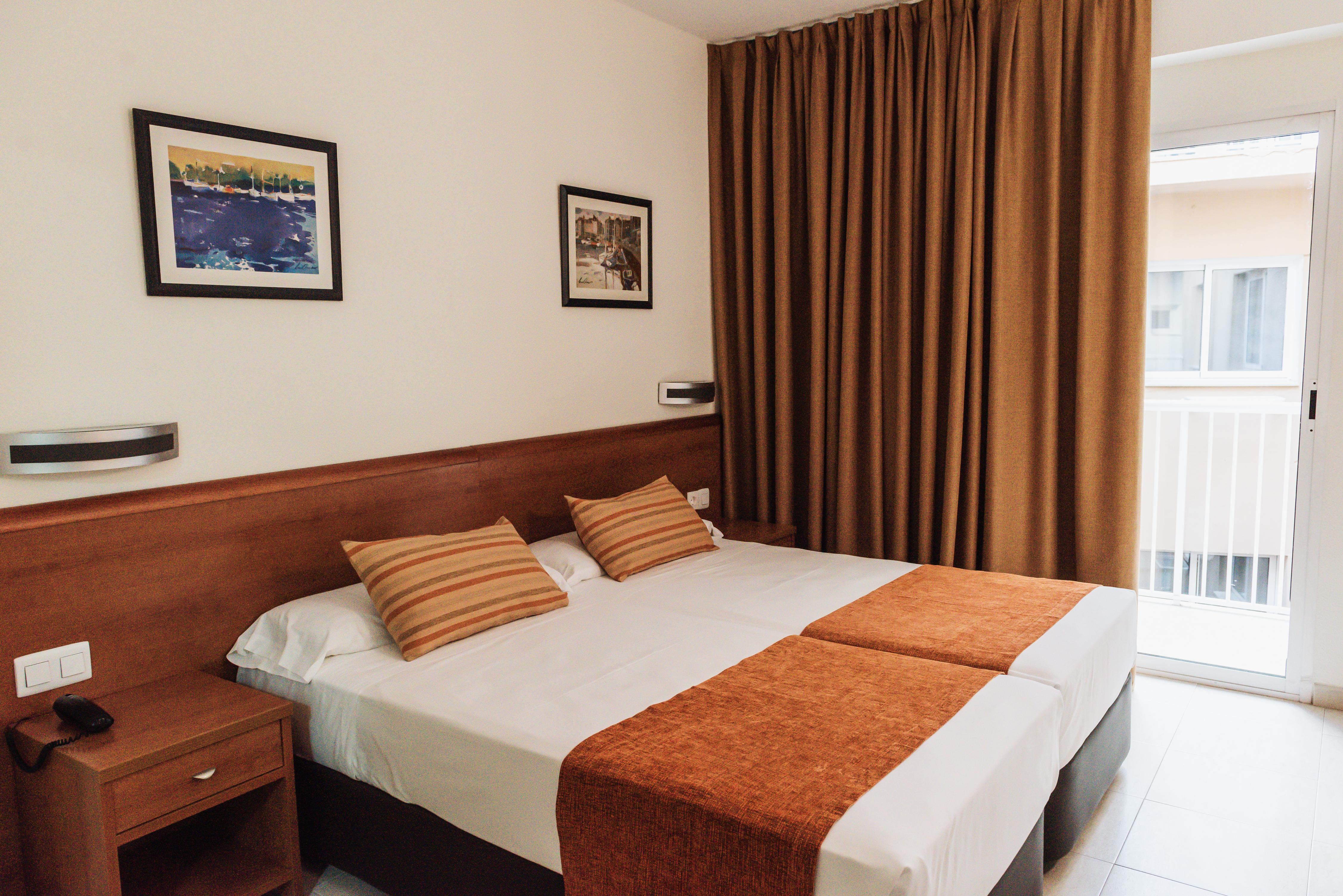 Hotel Marconi เบนิดอร์ม ภายนอก รูปภาพ
