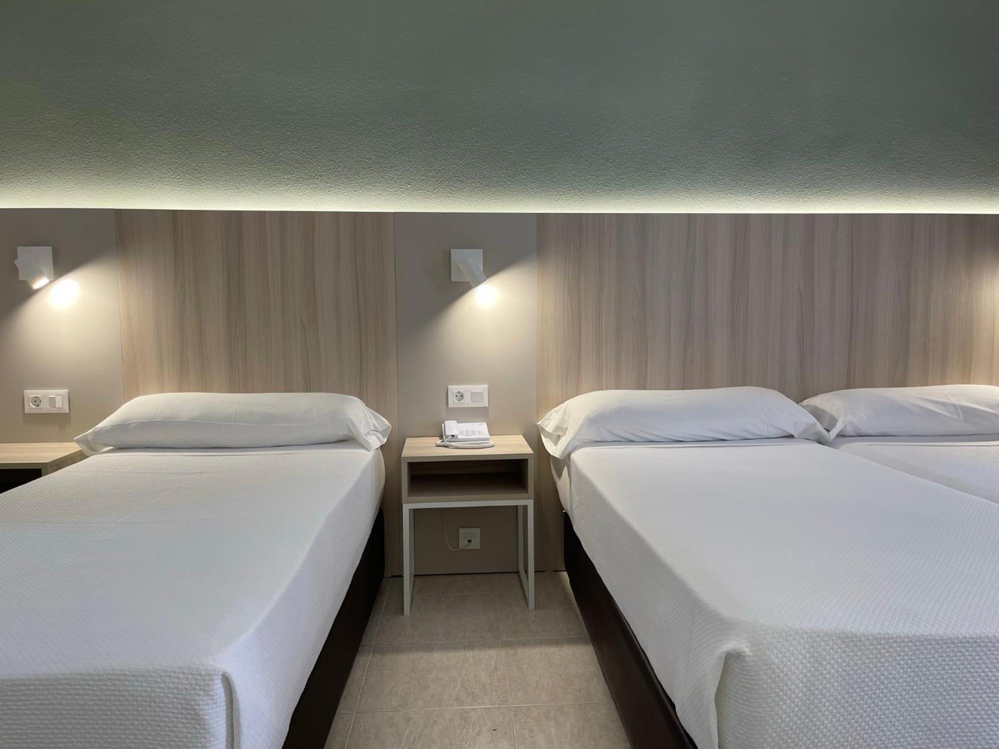 Hotel Marconi เบนิดอร์ม ภายนอก รูปภาพ