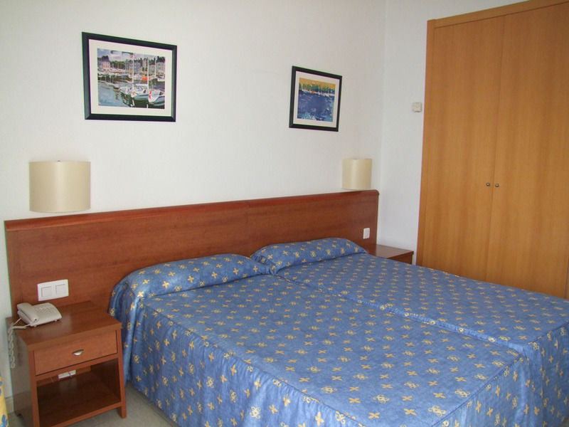 Hotel Marconi เบนิดอร์ม ภายนอก รูปภาพ